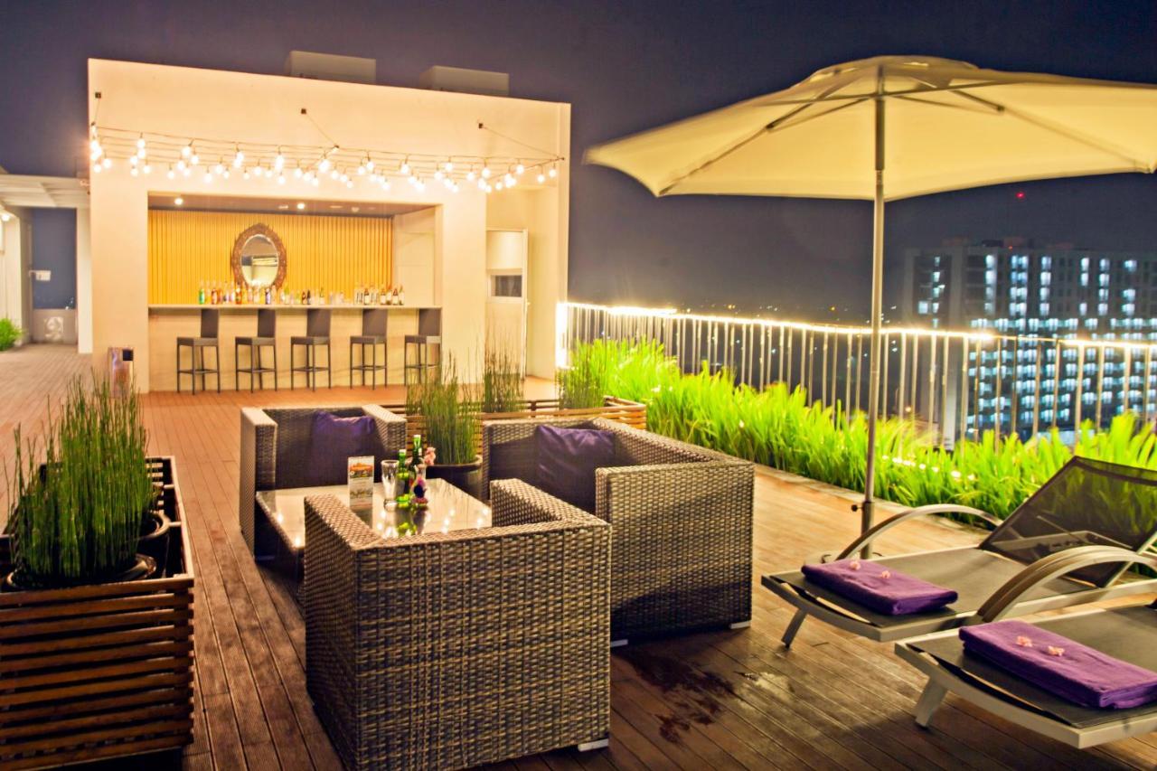 Swiss-Belinn Cikarang Exterior photo