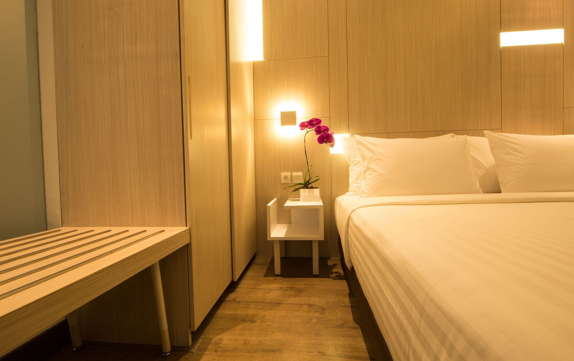 Swiss-Belinn Cikarang Exterior photo